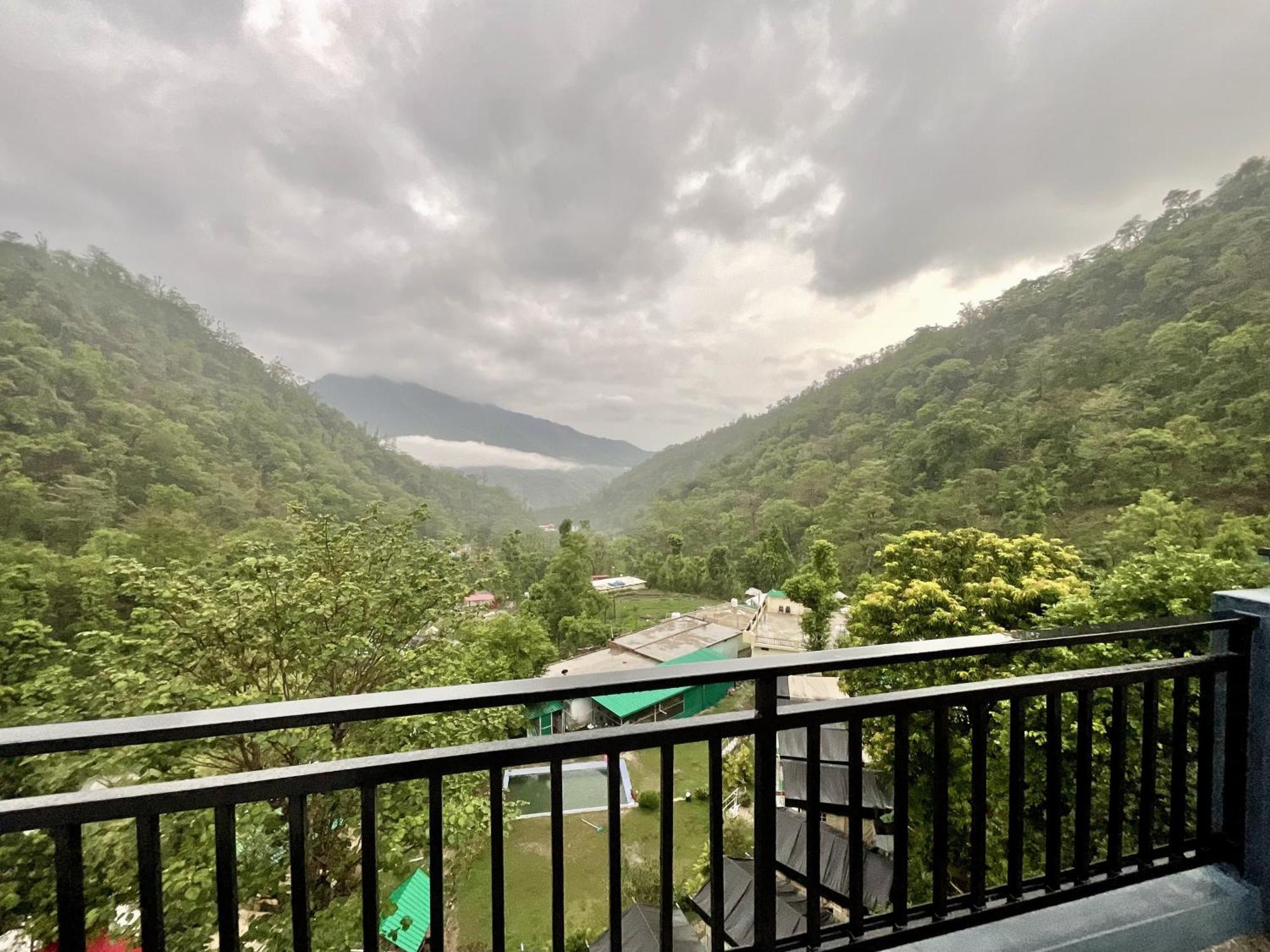 Rudram Aura X One Light Stays Rishikesh Bagian luar foto
