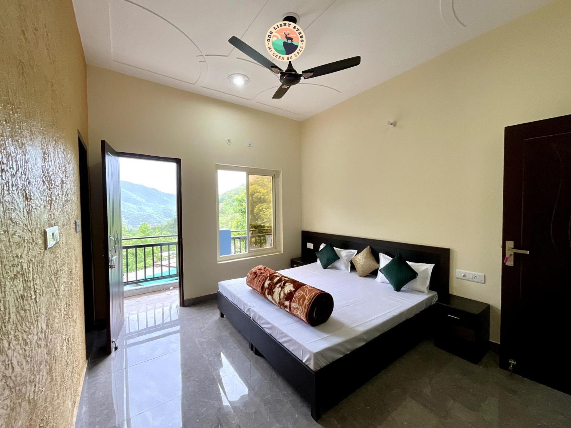 Rudram Aura X One Light Stays Rishikesh Bagian luar foto